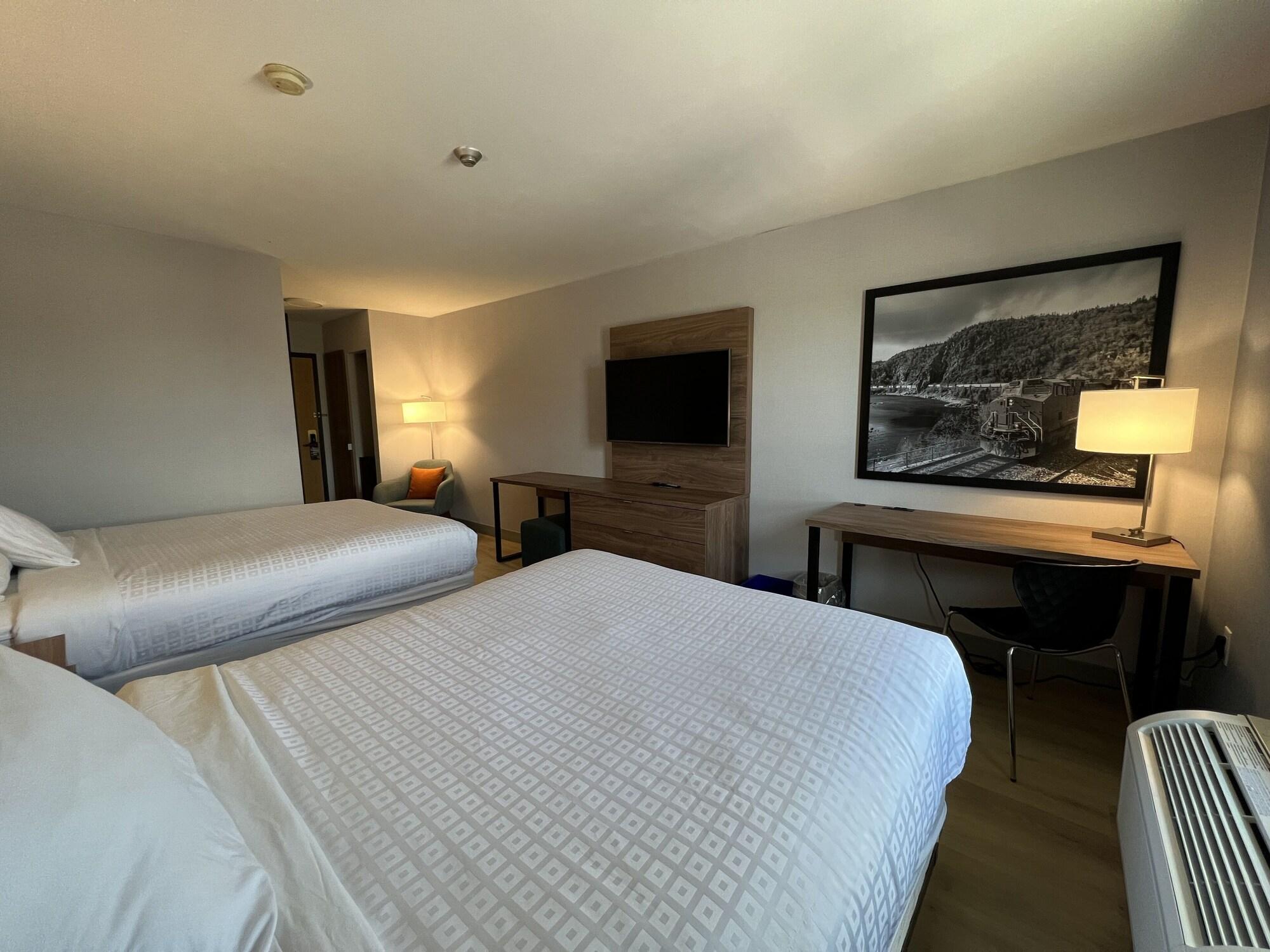 Super 8 By Wyndham Cornwall On Eksteriør bilde